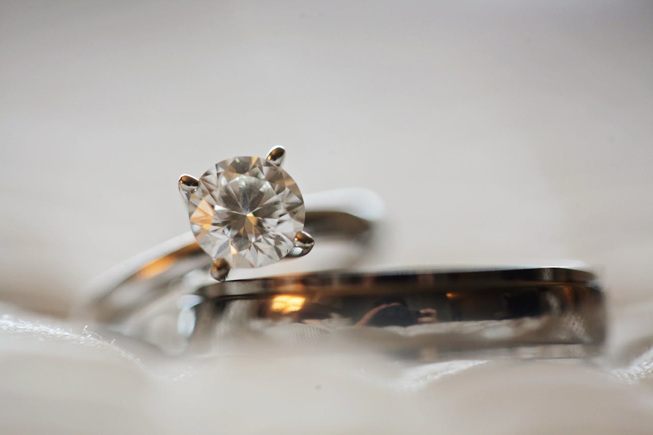 The End of De Beers' Monopoly and the Rise of Ethical Diamond Jewelry